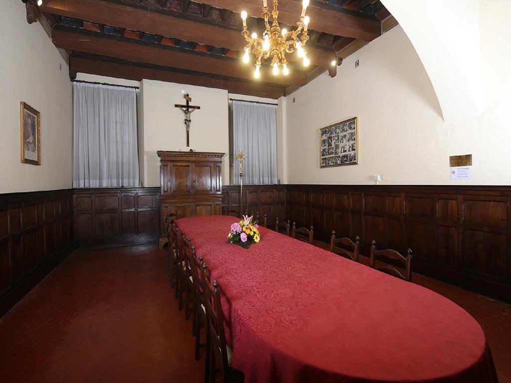 Casa Di Santa Francesca Romana A Ponte Rotto Екстер'єр фото